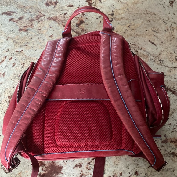 PIQUARDO BACKPACK . - Picture 3 of 16